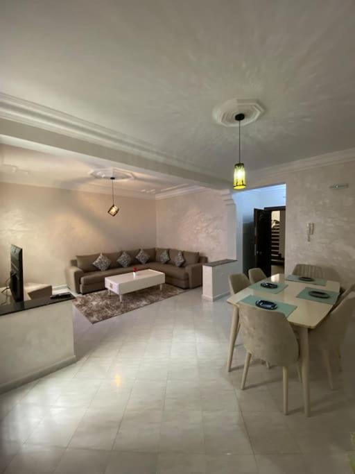 Appartement Au Centre-Ville De Tanger Nejma N°31 Exterior foto